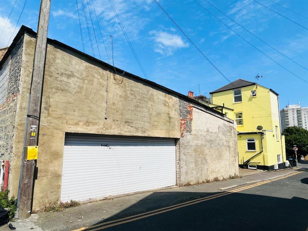 Hardres Street, Ramsgate CT11 2 bed detached house for sale £150,000