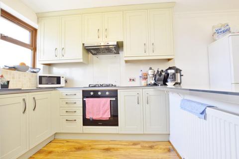 3 bedroom end of terrace house to rent, Chesterton Road, London, E13