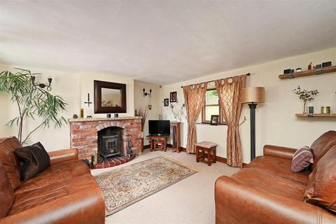 3 bedroom cottage for sale, Mansfield Road, Heath, Chesterfield