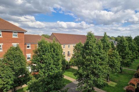 3 bedroom apartment to rent, Goldstraw Lane,Fernwood