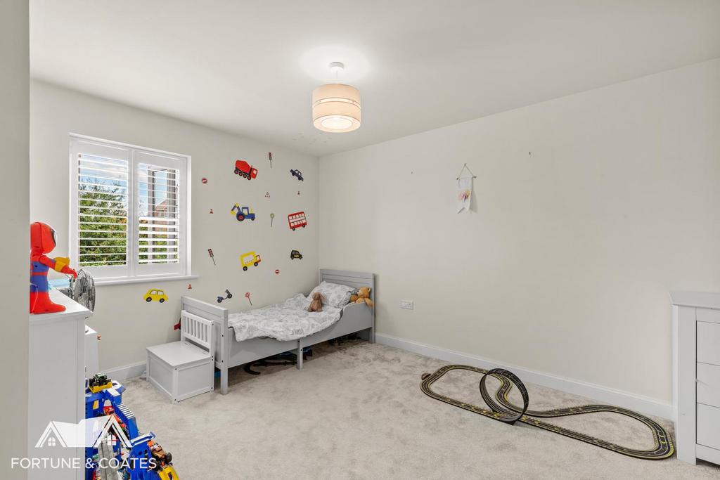 Wagtail Crescent 10.jpg