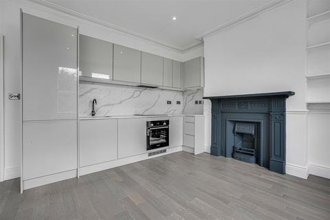 2 bedroom flat for sale, Ashmore Road, London W9