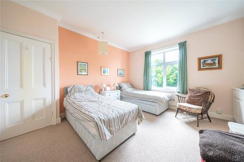 94 Manygates Lane, Sandal, Wakefield, WF2 7DW