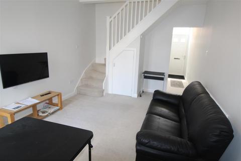 2 bedroom terraced house to rent, Kingston Road, Coventry