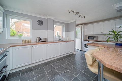 11 Burnet Close, Melksham, SN12 7SJ