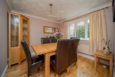 11 Burnet Close, Melksham, SN12 7SJ