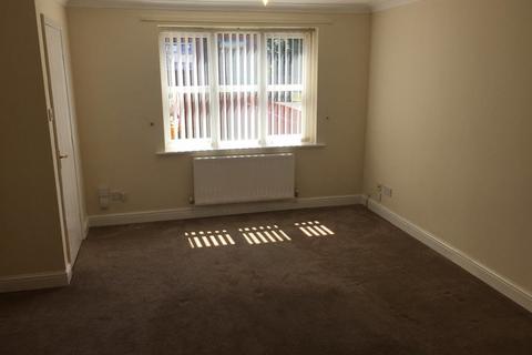 3 bedroom semi-detached house to rent, Croftwood Terrace, Blackburn