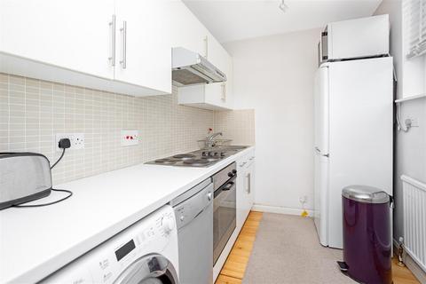 2 bedroom flat for sale, Haverstock Hill, Belsize Park NW3