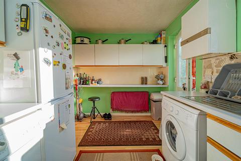 110 Berryfield Park, Melksham, SN12 6BX