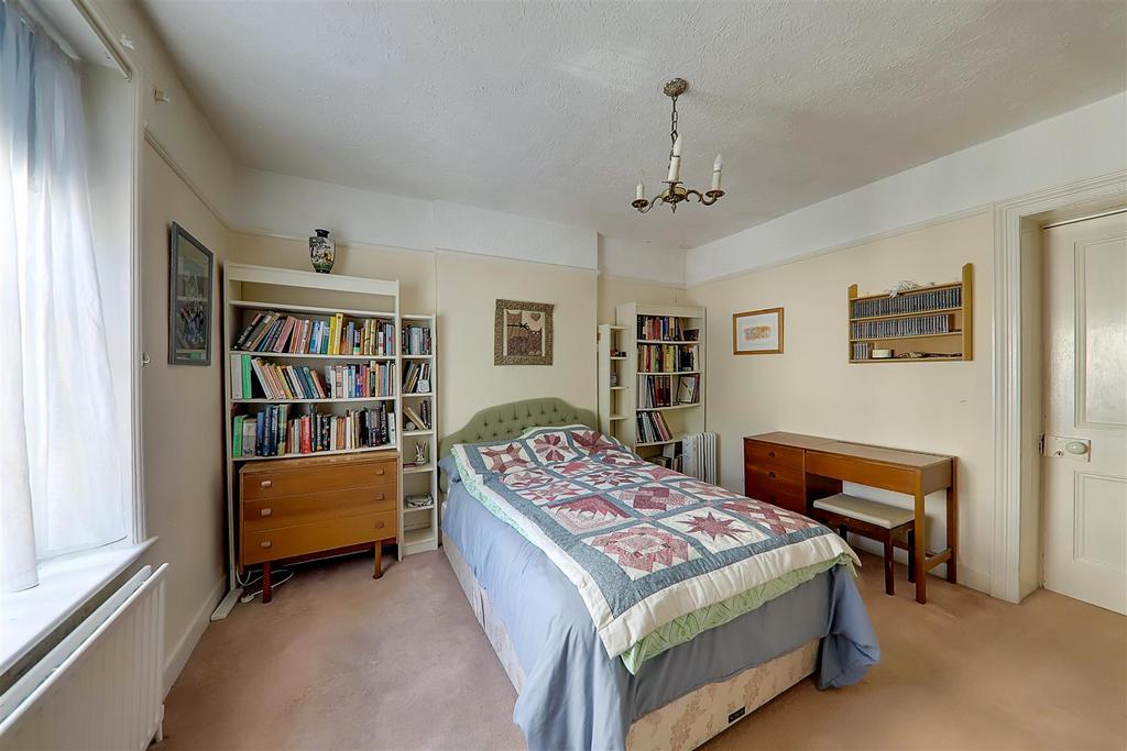 IMG 8223-IMG 8225.jpg