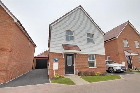 4 bedroom detached house for sale, Ecclesden Park, Littlehampton BN16