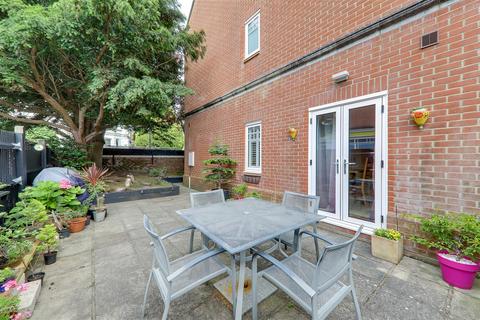 3 bedroom semi-detached house for sale, 85a Rowlands Road, Worthing BN11