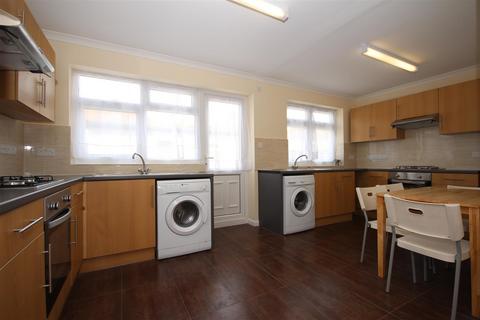 Flat to rent, Sherrick Green Road, Dollis Hill, NW10 1LD