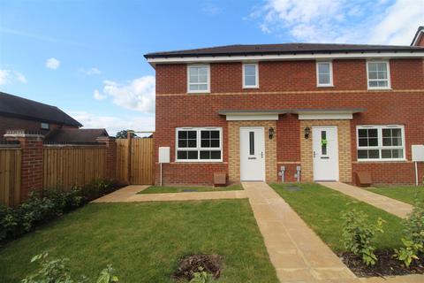 3 bedroom semi-detached house to rent, Welshpool Road, Shrewsbury