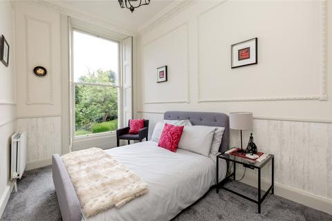 7/2 Claremont Crescent, Edinburgh, EH7 4HX