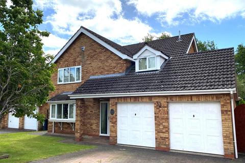 4 bedroom detached house for sale, Greenfields Rise, Whitchurch