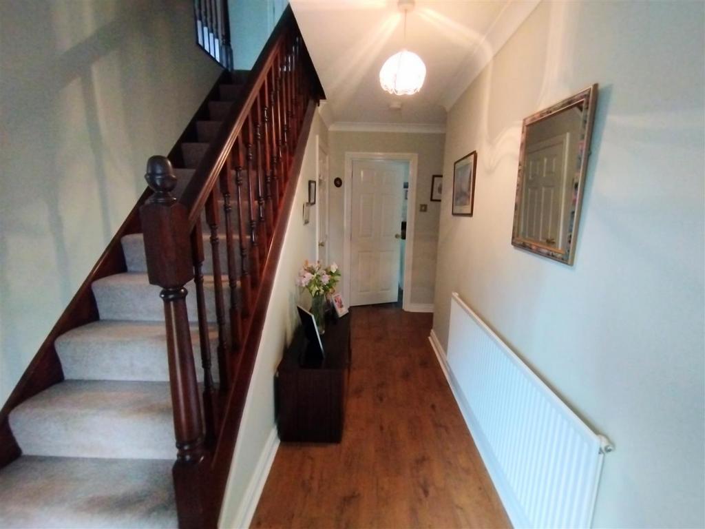 Hall.jpg