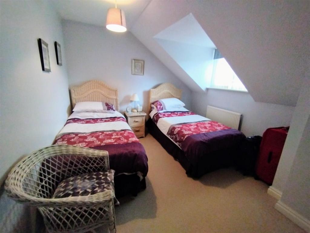 Bedroom 3.jpg