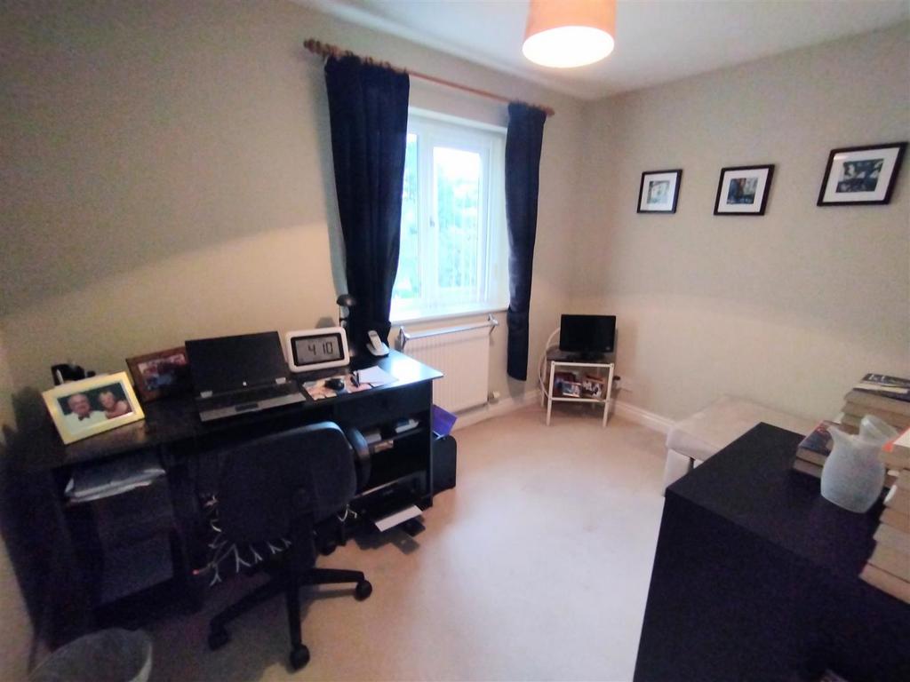 Bedroom 4 Study.jpg