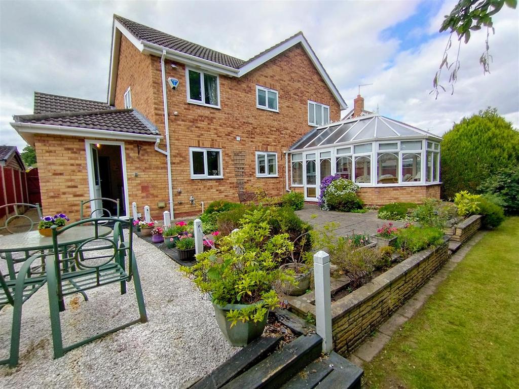 Rear View &amp; Conservatory.jpg