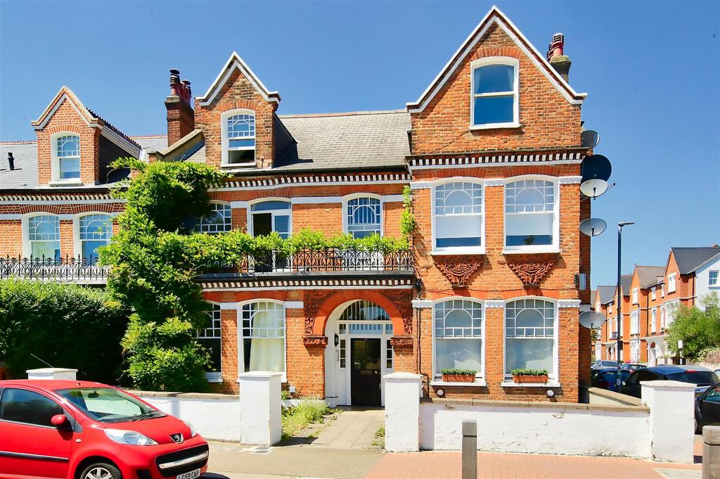 7 80 elmbourne road image1 18005 4.jpg