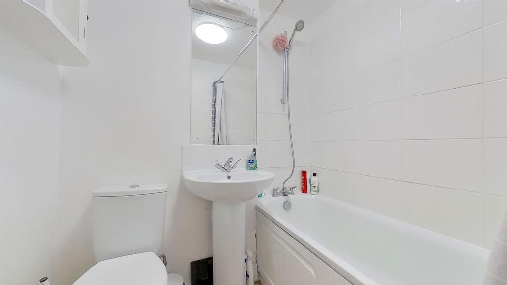 Elmbourne-Road-Tooting-SW17-06222022 213506.jpg