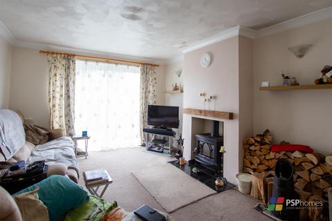 3 bedroom semi-detached house for sale, Wingle Tye Road, Burgess Hill