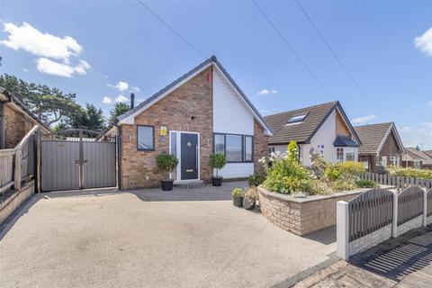 3 bedroom detached bungalow for sale, Welwyn Avenue, Mansfield Woodhouse