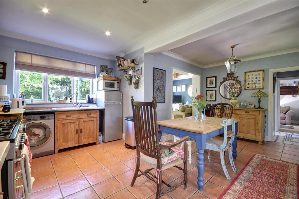 Kitchen / dining room