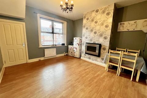 4 bedroom terraced house for sale, Dryden Road, Gateshead