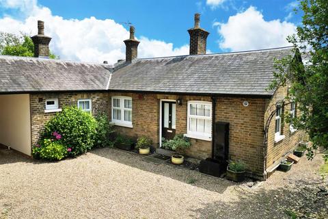 2 bedroom detached bungalow for sale, Tillwicks Court, Halstead Road, Earls Colne