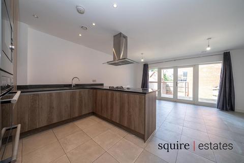 4 bedroom semi-detached house for sale, Guardhouse Way, London