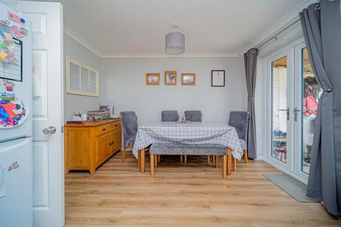 6 Barnes Wallis Close, Bowerhill, Melksham, SN12 6UJ