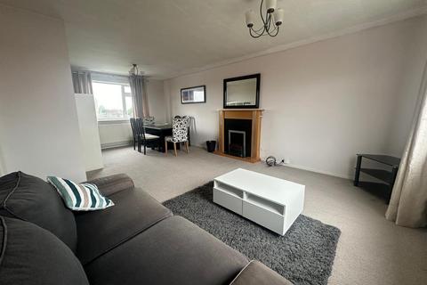 2 bedroom apartment to rent, Garden Flats, Upper Eastern Green Lane, Eastern Green, Coventry, CV5 7DE