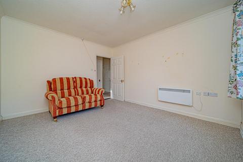 2 bedroom retirement property for sale, Spa Road, Melksham SN12