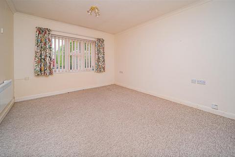 2 bedroom retirement property for sale, Spa Road, Melksham SN12