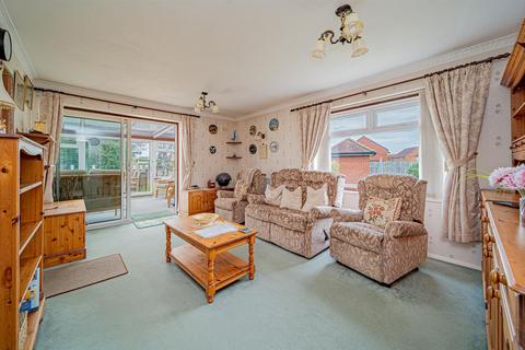 45 Brecon Close, Melksham, SN12 7RZ