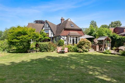 5 bedroom detached house for sale, Westoning Road, Harlington