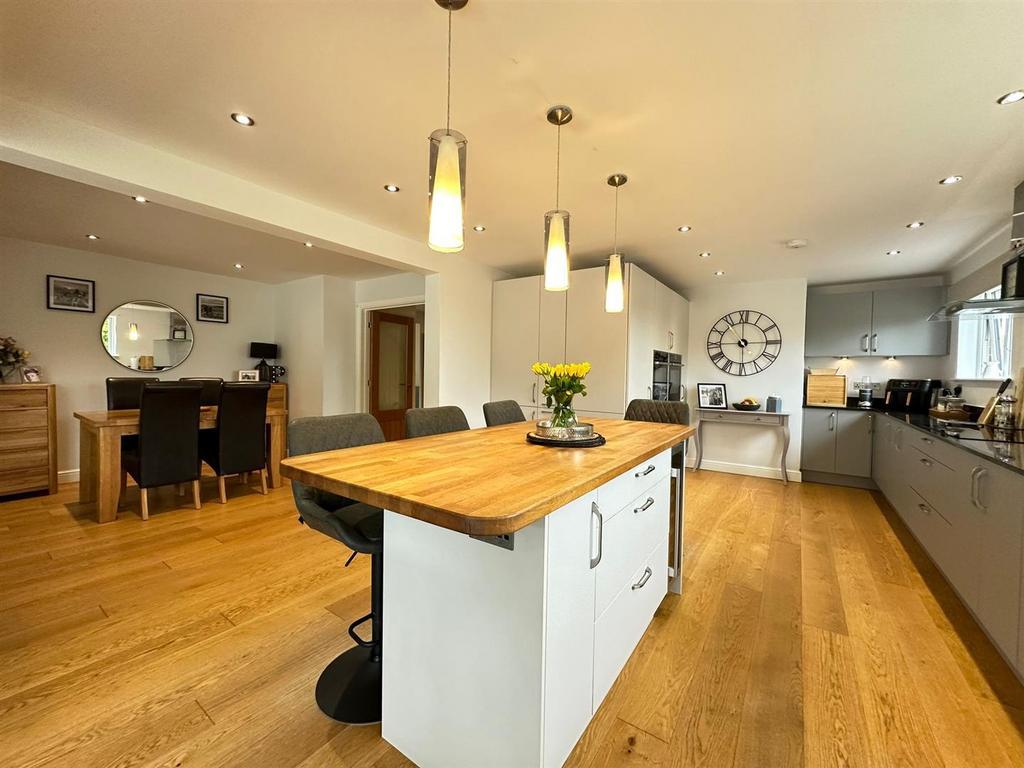 Kitchen/Diner/Family Room
