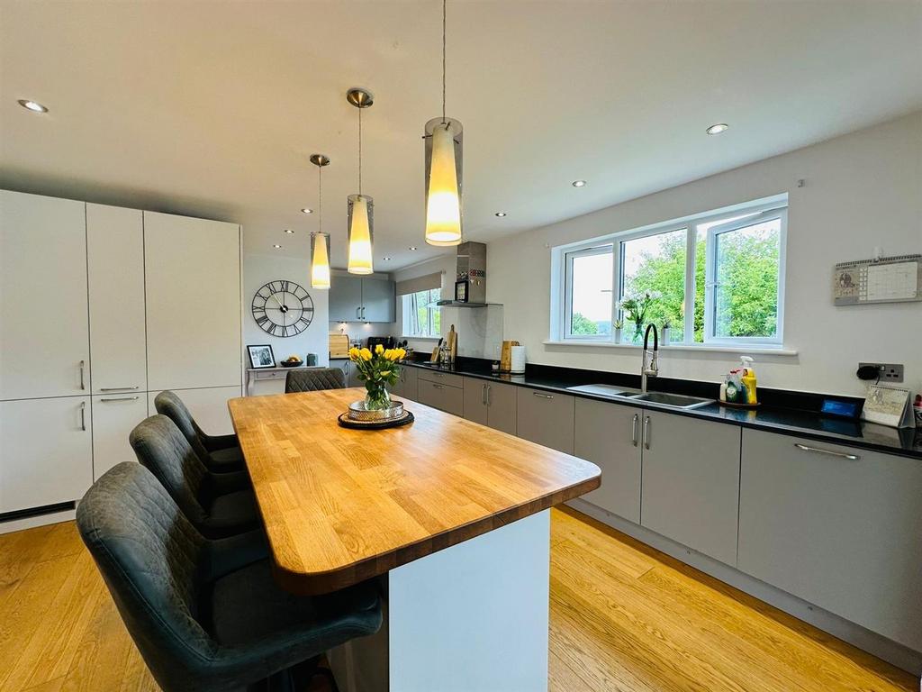 Kitchen/Diner/Family Room
