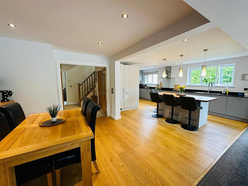 Kitchen/Diner/Family Room