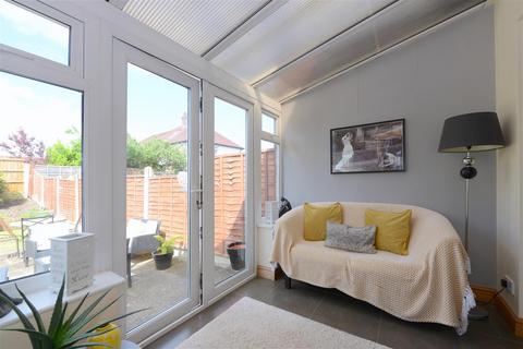 5 bedroom semi-detached house for sale, Mytton Grove, Copthorne, Shrewsbury