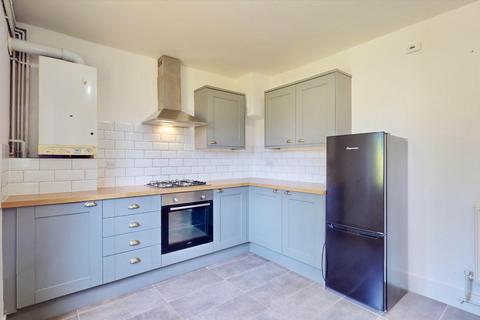 1 bedroom maisonette for sale, Cannington Road, Dagenham, RM9