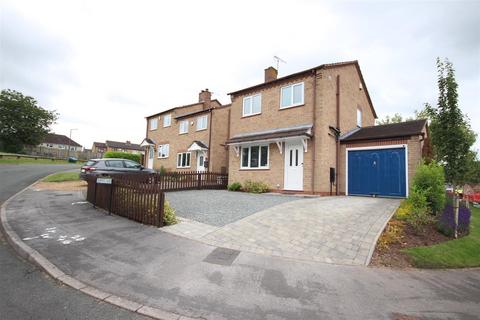 3 bedroom detached house for sale, Cromwell Close, Burton-On-Trent DE13