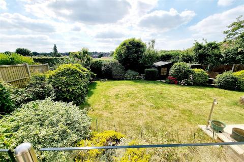 3 bedroom detached bungalow for sale, Park Road, New Barnet, EN4