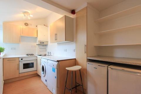 1 bedroom flat to rent, Connaught Road, Cardiff CF24