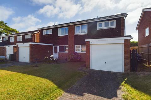 7 Meon Road, Oakley, Basingstoke, RG23 7AL