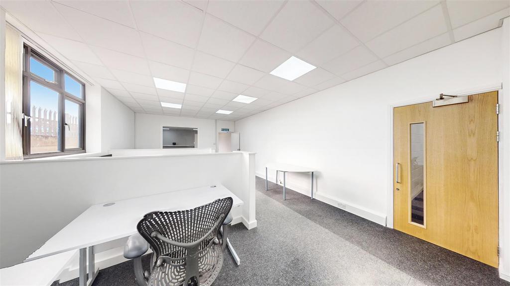110 Brooker Road - IOLGx Z1t HWn O6uj4t Yp1.jpg
