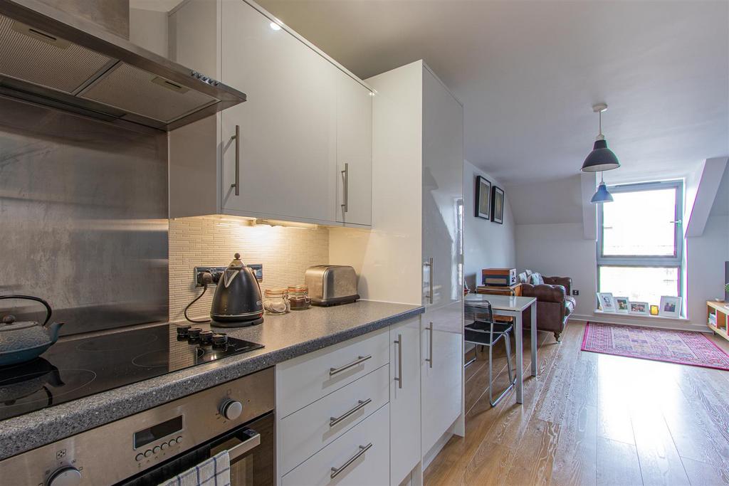 Cathays Terrace 190, 11-3.jpg