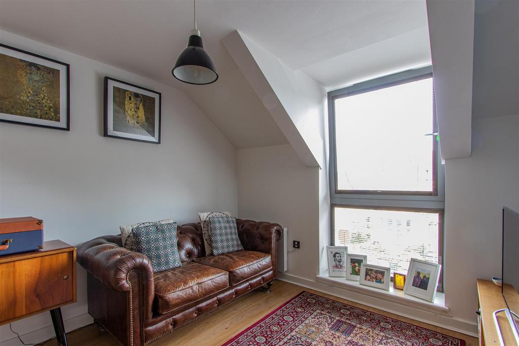 Cathays Terrace 190, 11-5.jpg